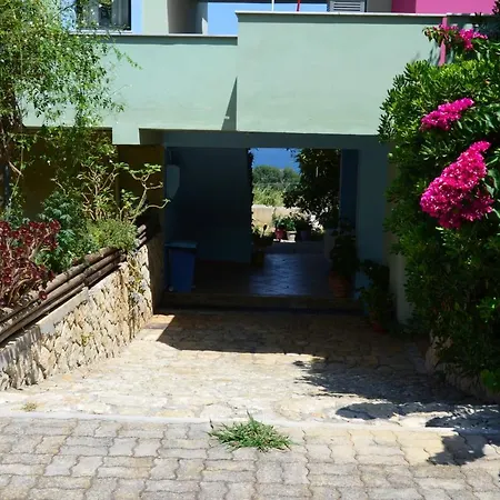 Aparthotel Mirovigli Lepedha